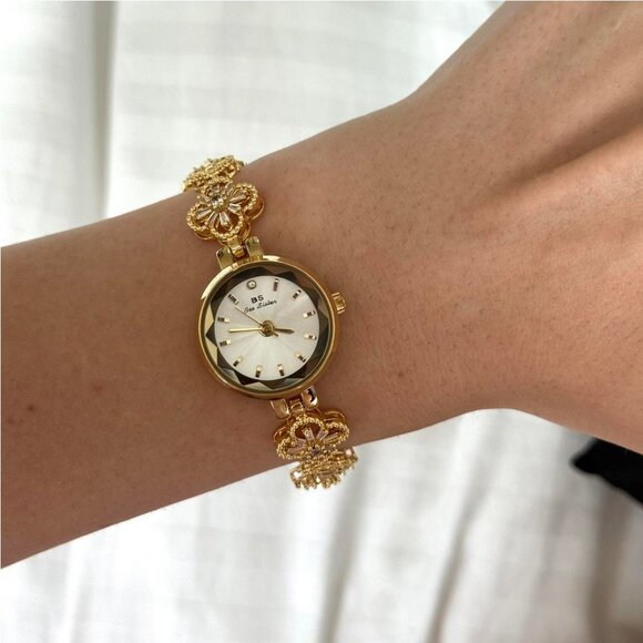 SKU0454 small gold mini watch with a strap made of flowers with zirconium stones main image 6